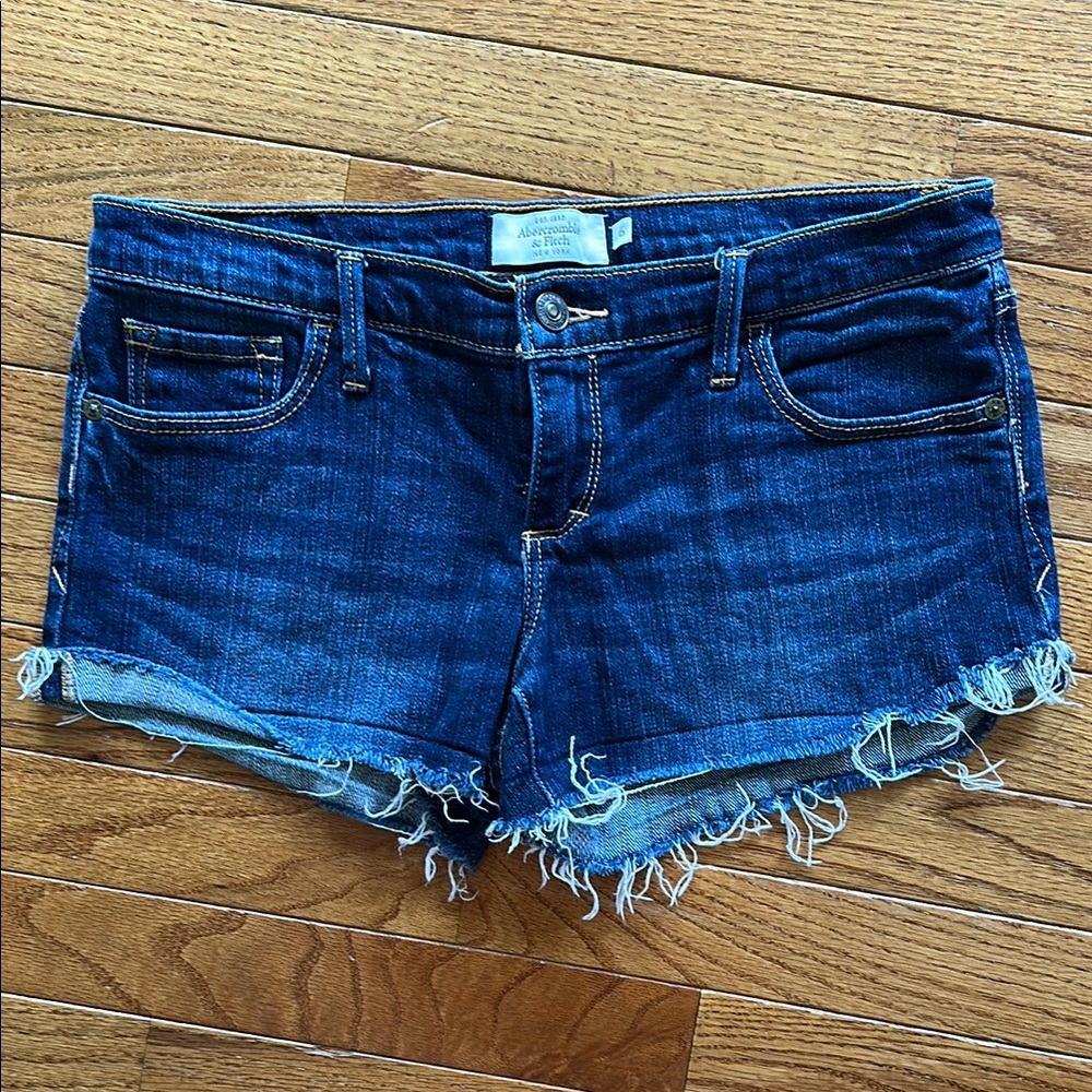Abercrombie & Fitch  Blue Jean Shorts Classic Cut-Off Style